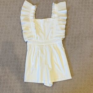 Lena Boutique Cream Ruffled Romper women’s S